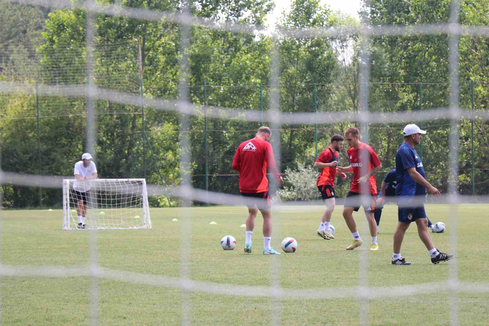 Gaziantep FK, yeni sezon hazırlıklarına Bolu kampında devam etti
