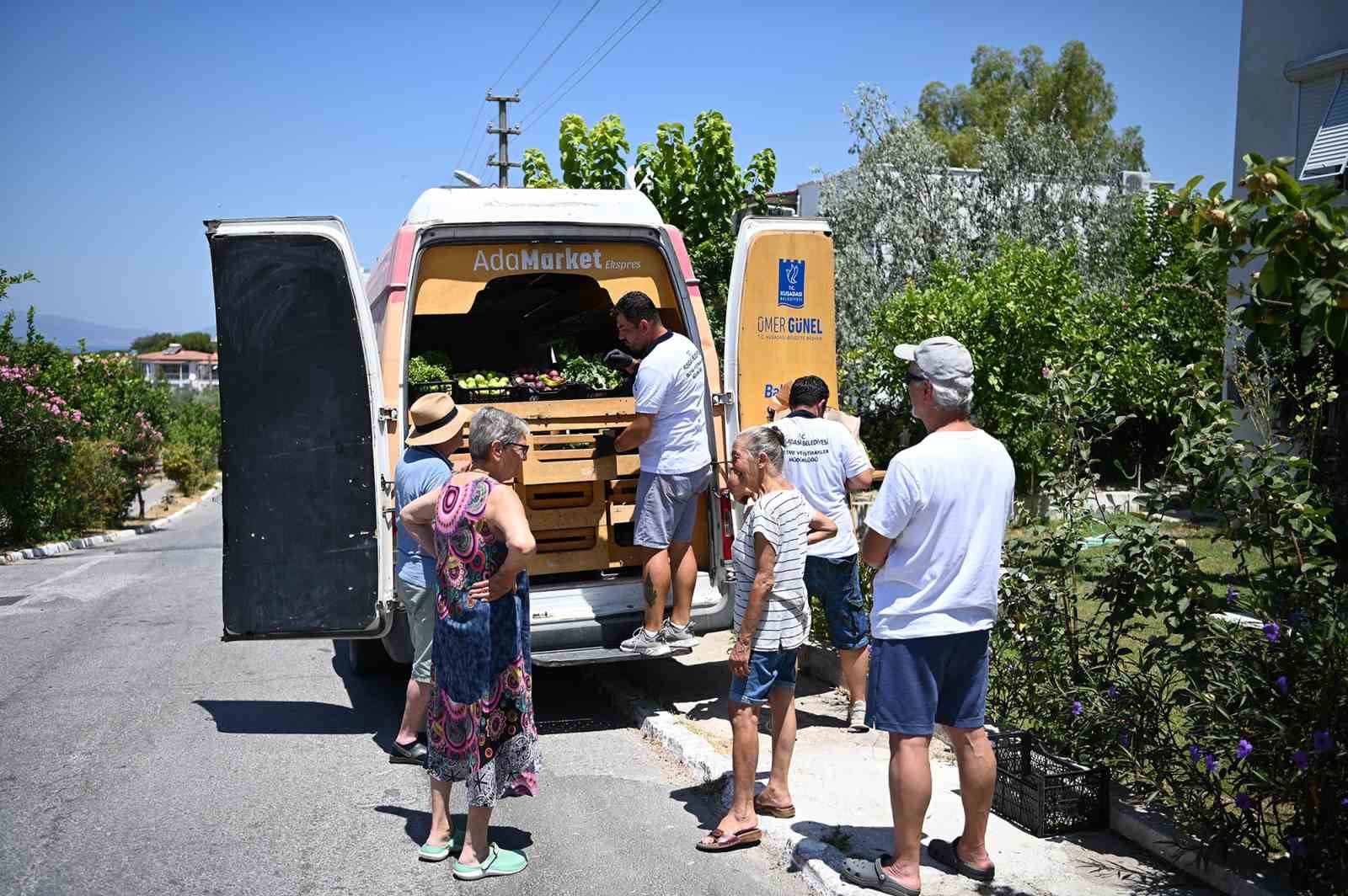 Adabahçe’nin sağlıklı yaz ürünleri sofralara kolayca ulaşıyor
