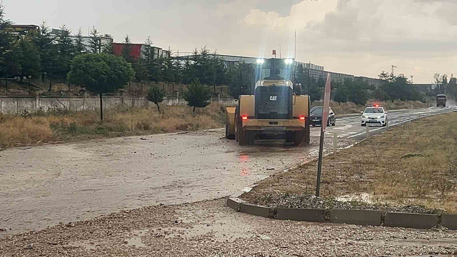 Nevşehir’de sağanak yağış sele neden oldu
