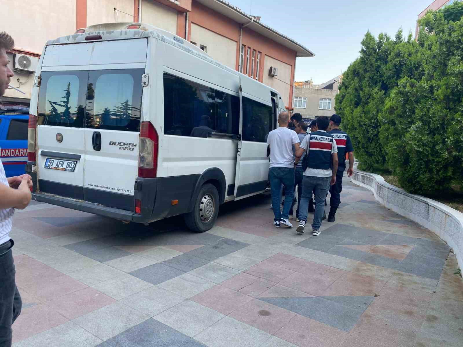 İstanbul ve Tekirdağ’da göçmen kaçakçılarına darbe
