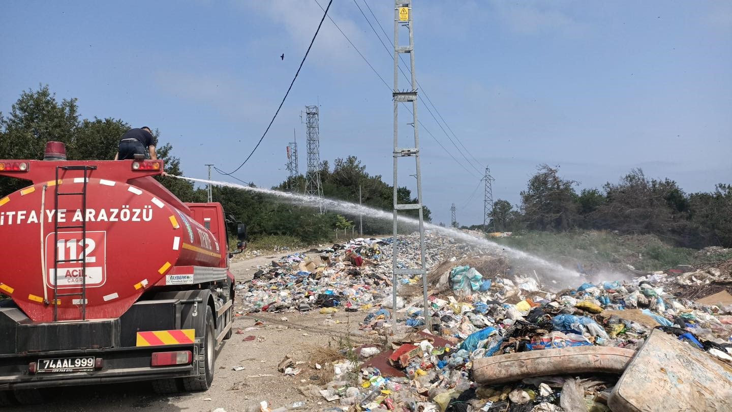 Bartın’da sinek ve larva mücadelesi sürüyor
