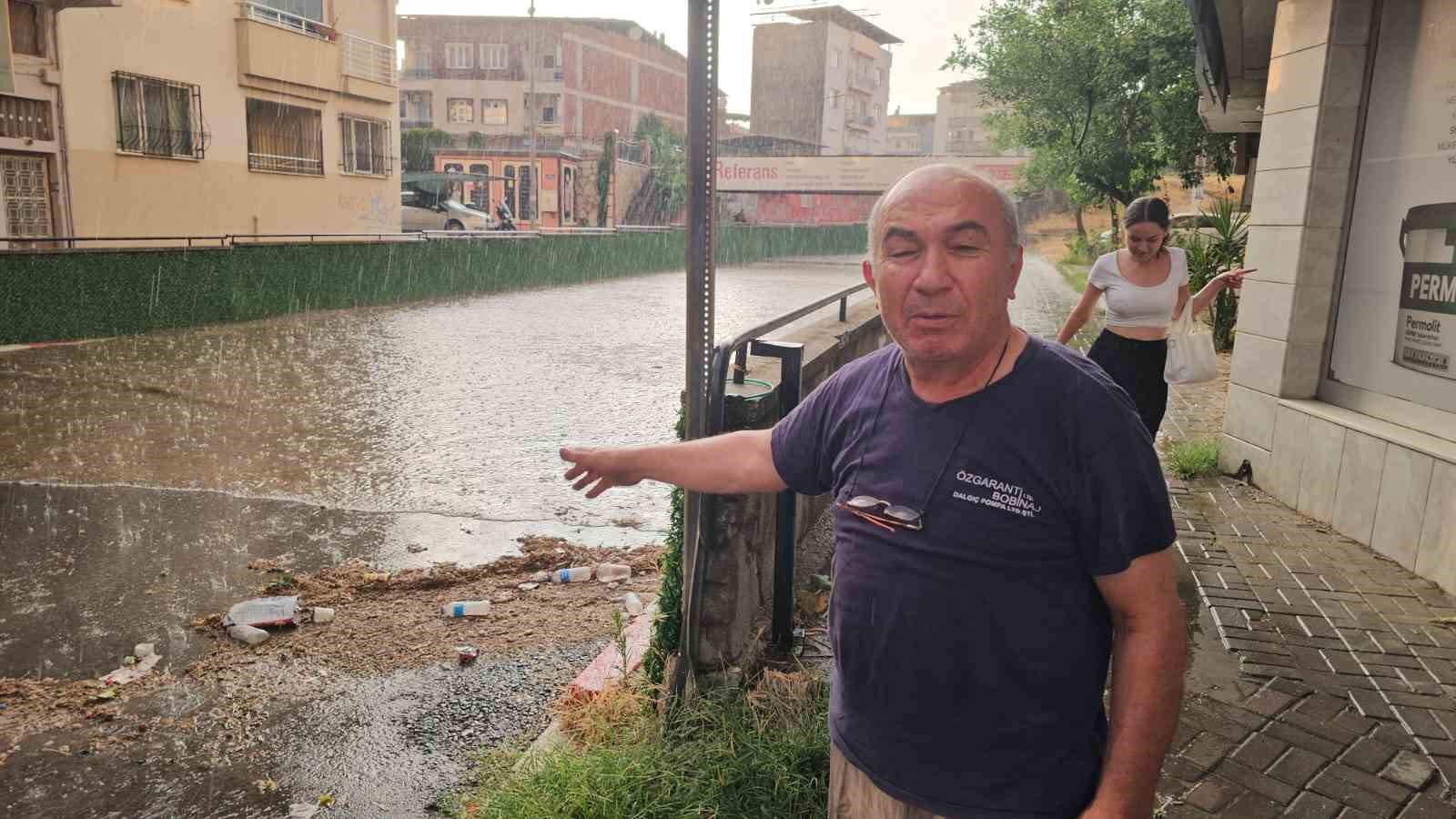 Aydın’da dolu ve sağanak etkili oldu
