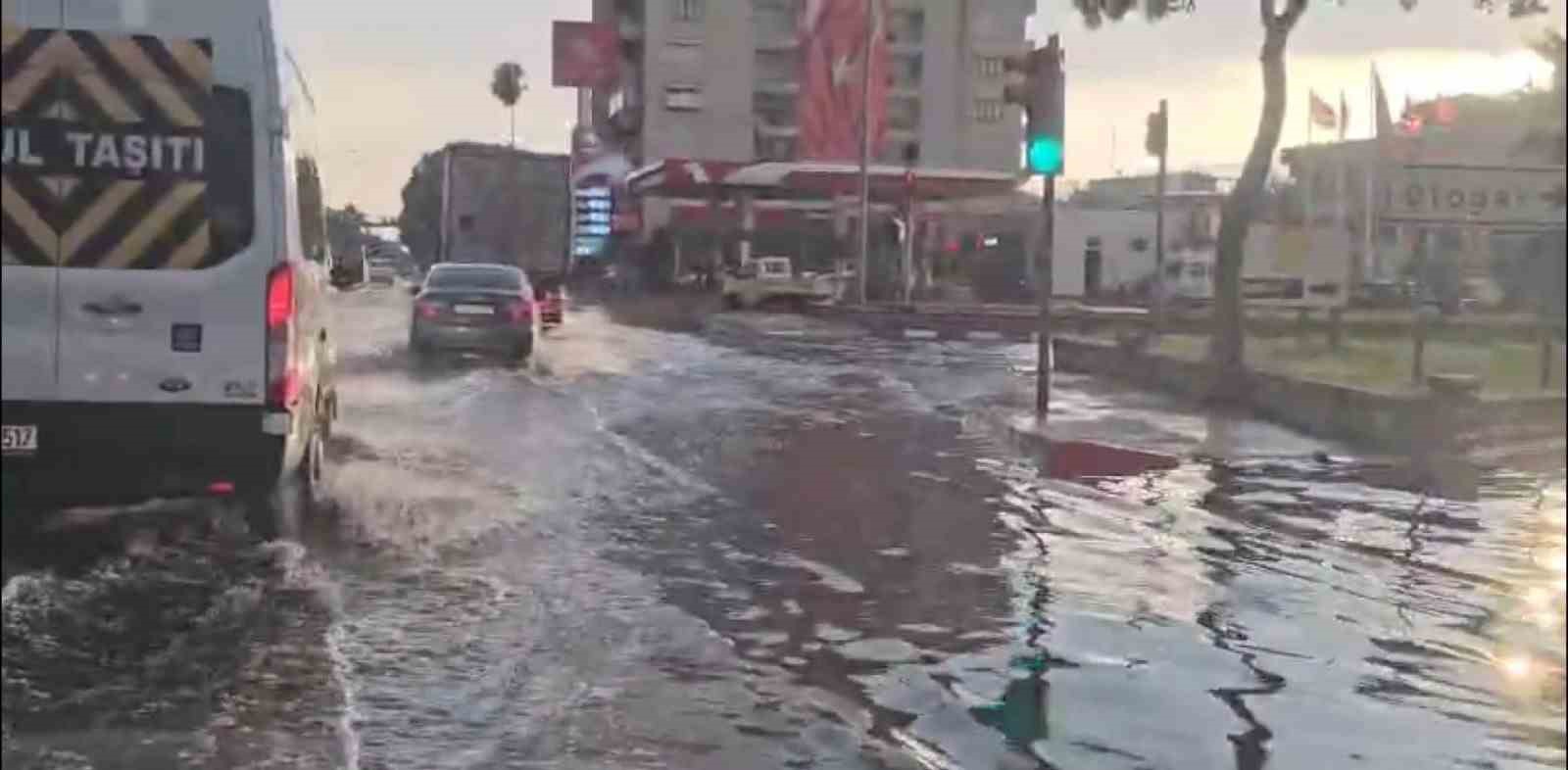 Aydın’da dolu ve sağanak etkili oldu
