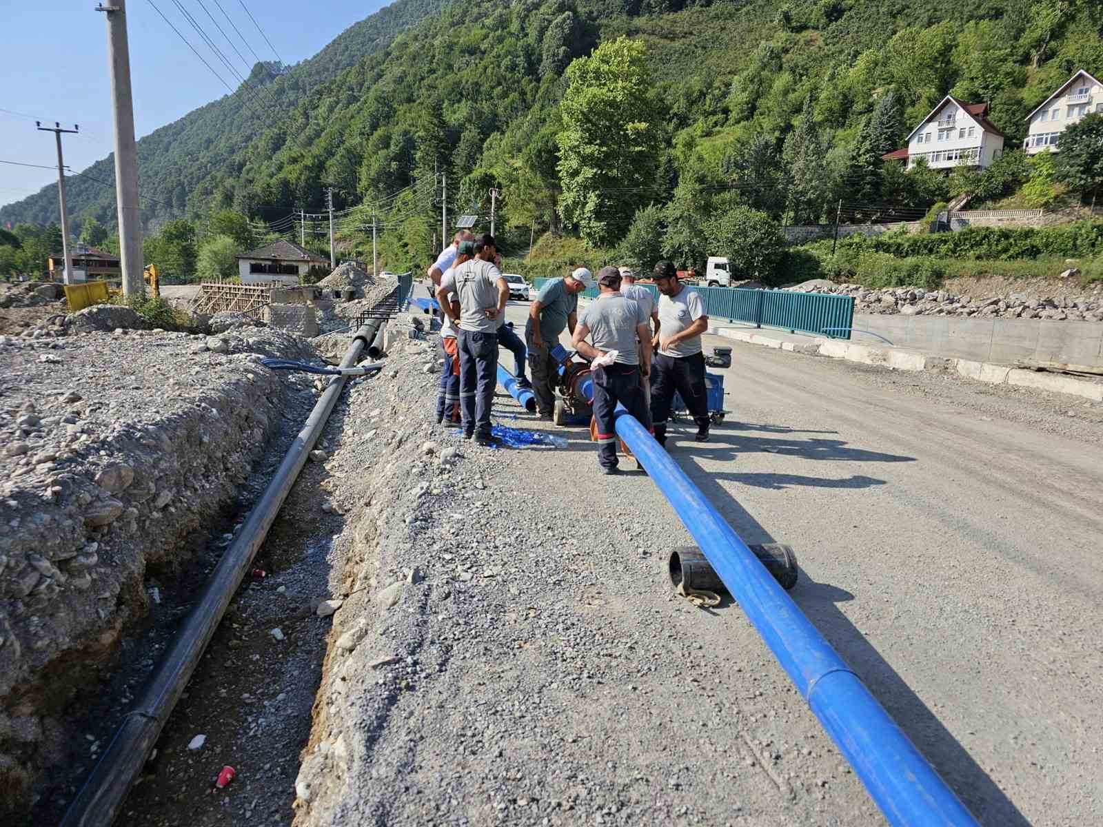 18 ile 24 saatleri arası bahçe sulamayın uyarısı
