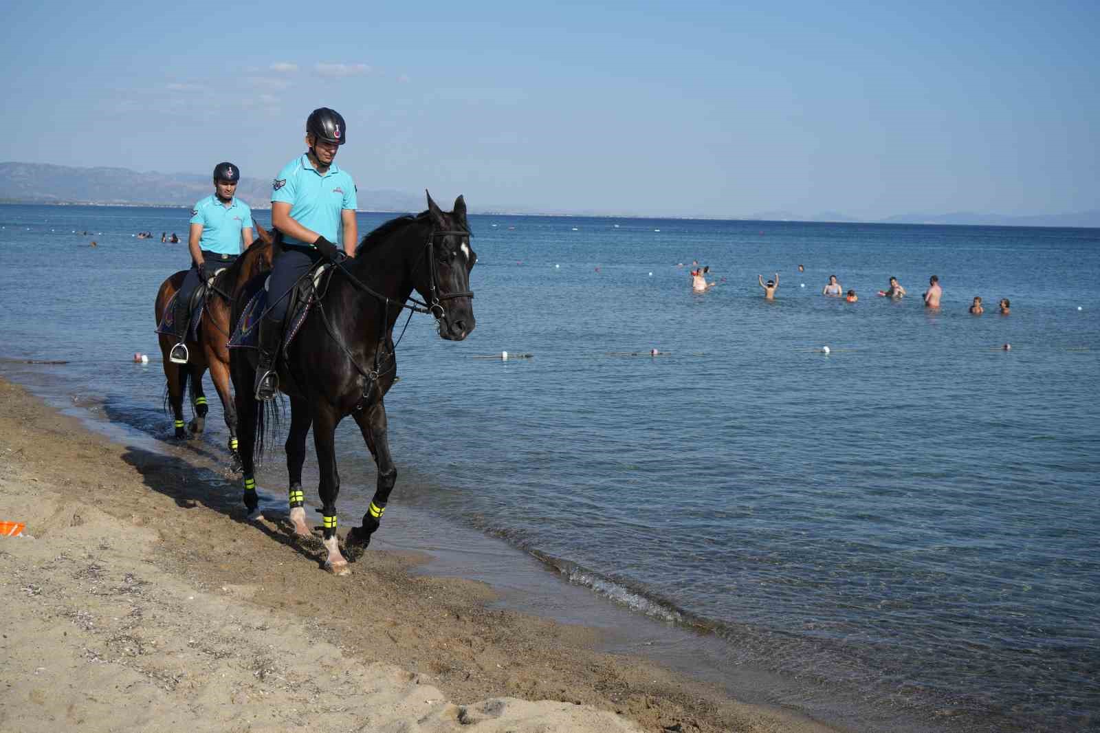 Atlı jandarmalar, plajların güvenliğini sağlayacak
