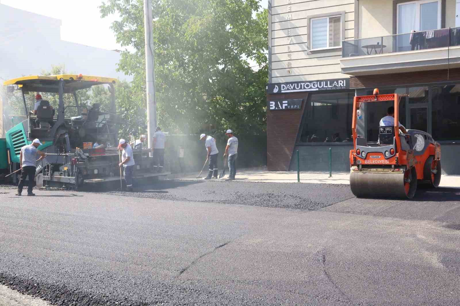 Serdivan’da sokaklar bir bir yenileniyor
