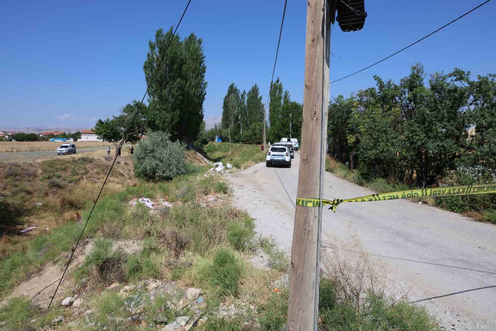 Sulama kanalında erkek cesedi bulundu
