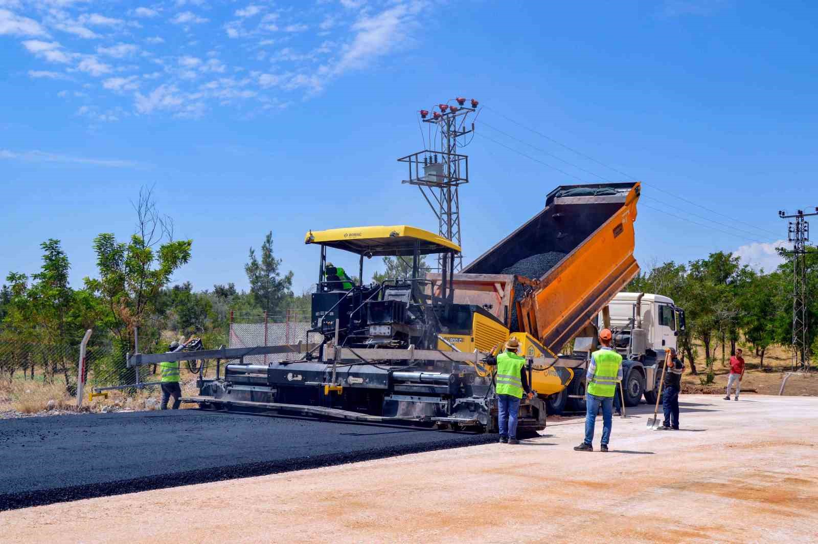 Diyarbakır’da Teknokent İmar Yolu asfaltlanıyor
