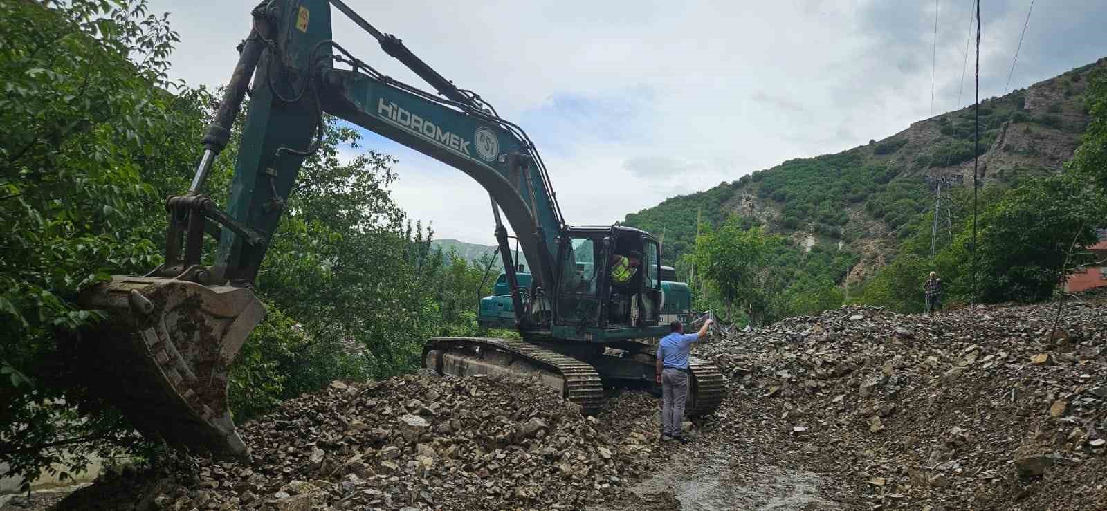 Devlet tüm kurumlarıyla sahada
