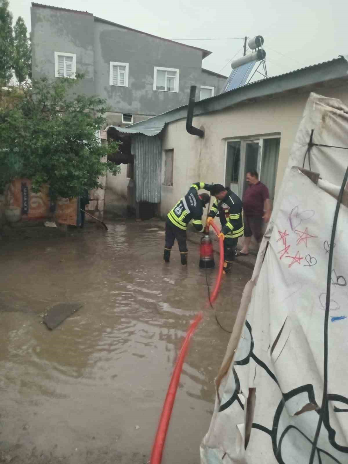 Devlet tüm kurumlarıyla sahada
