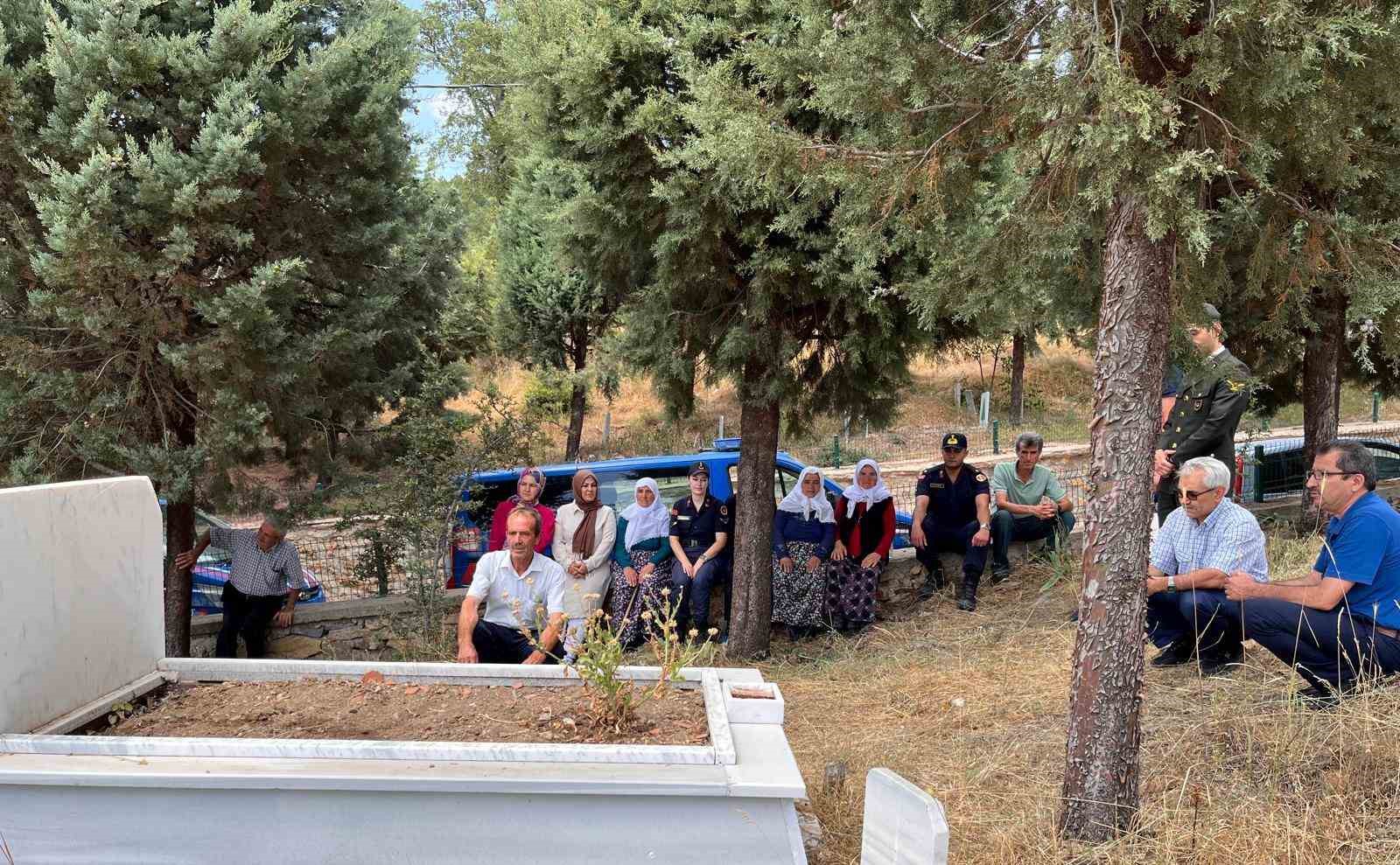 Simav’da şehit asker Oktaytekin, mezarı başında anıldı
