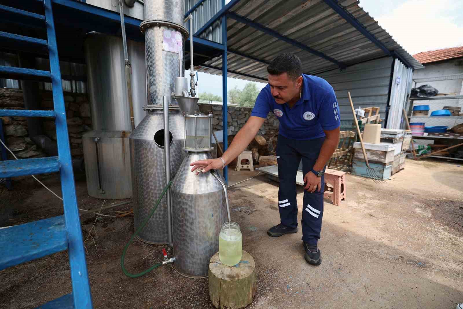 Büyükşehir Distilasyon tesisi çalışıyor, üretici kazanıyor
