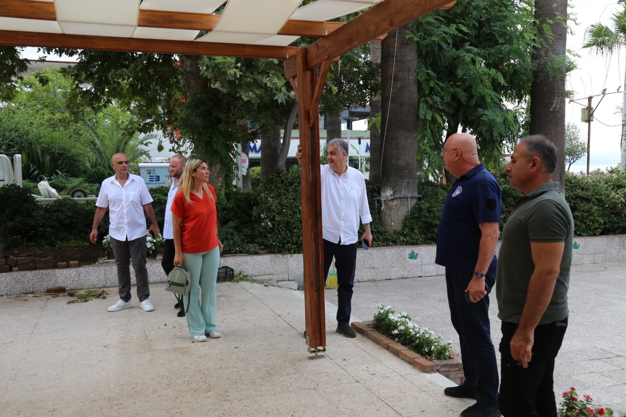 Altınoluk’un tarihi Çınaraltı Çay Bahçesi yeniden açılıyor
