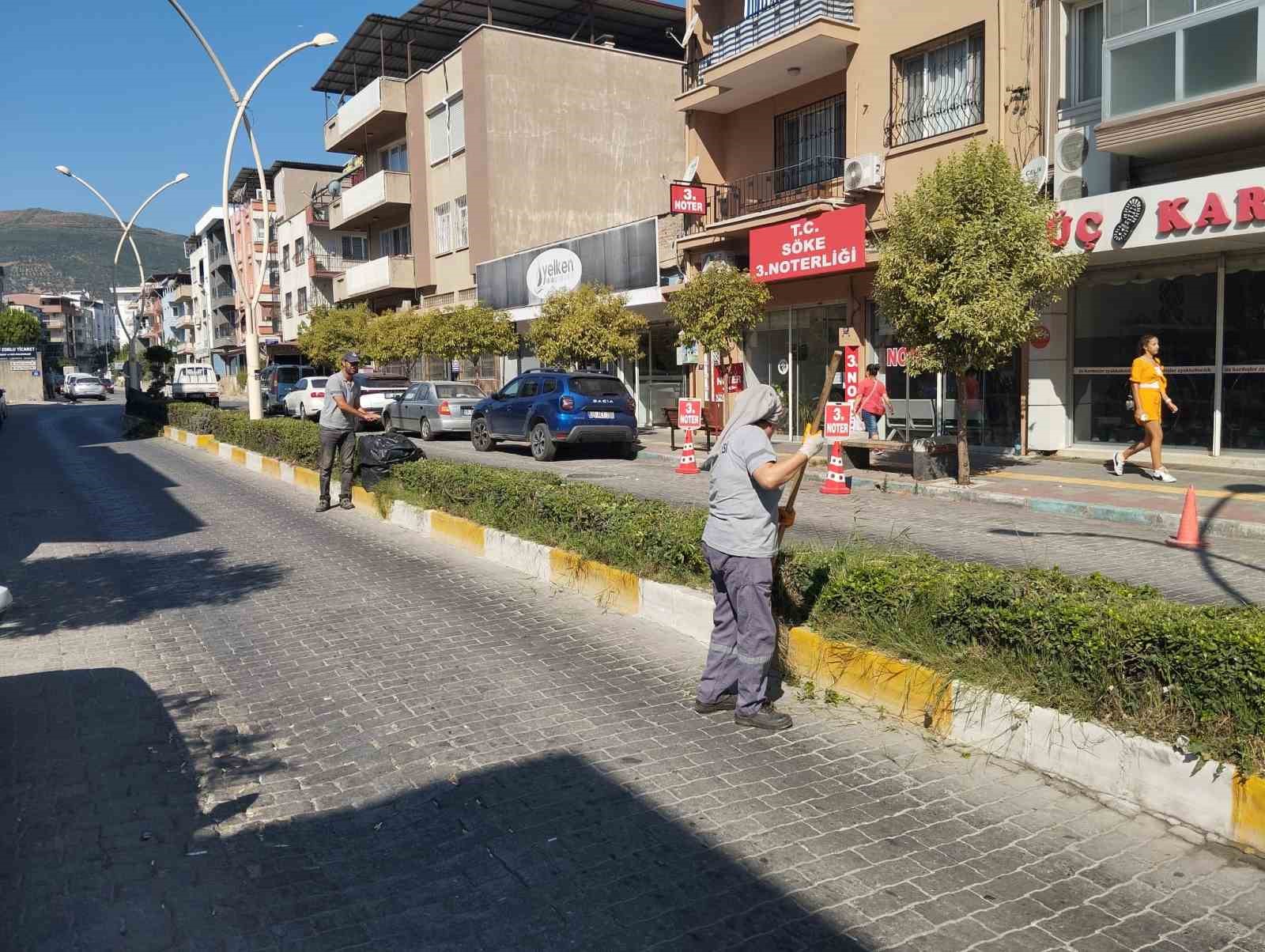 Söke Belediyesi’nden Park ve Bahçelerde yoğun çalışma
