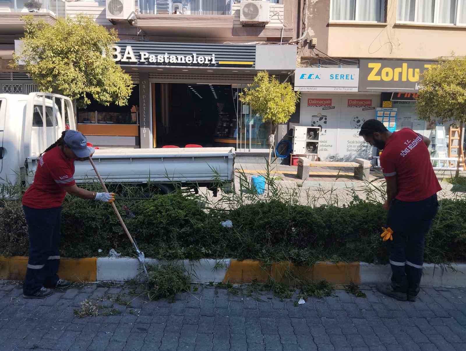 Söke Belediyesi’nden Park ve Bahçelerde yoğun çalışma
