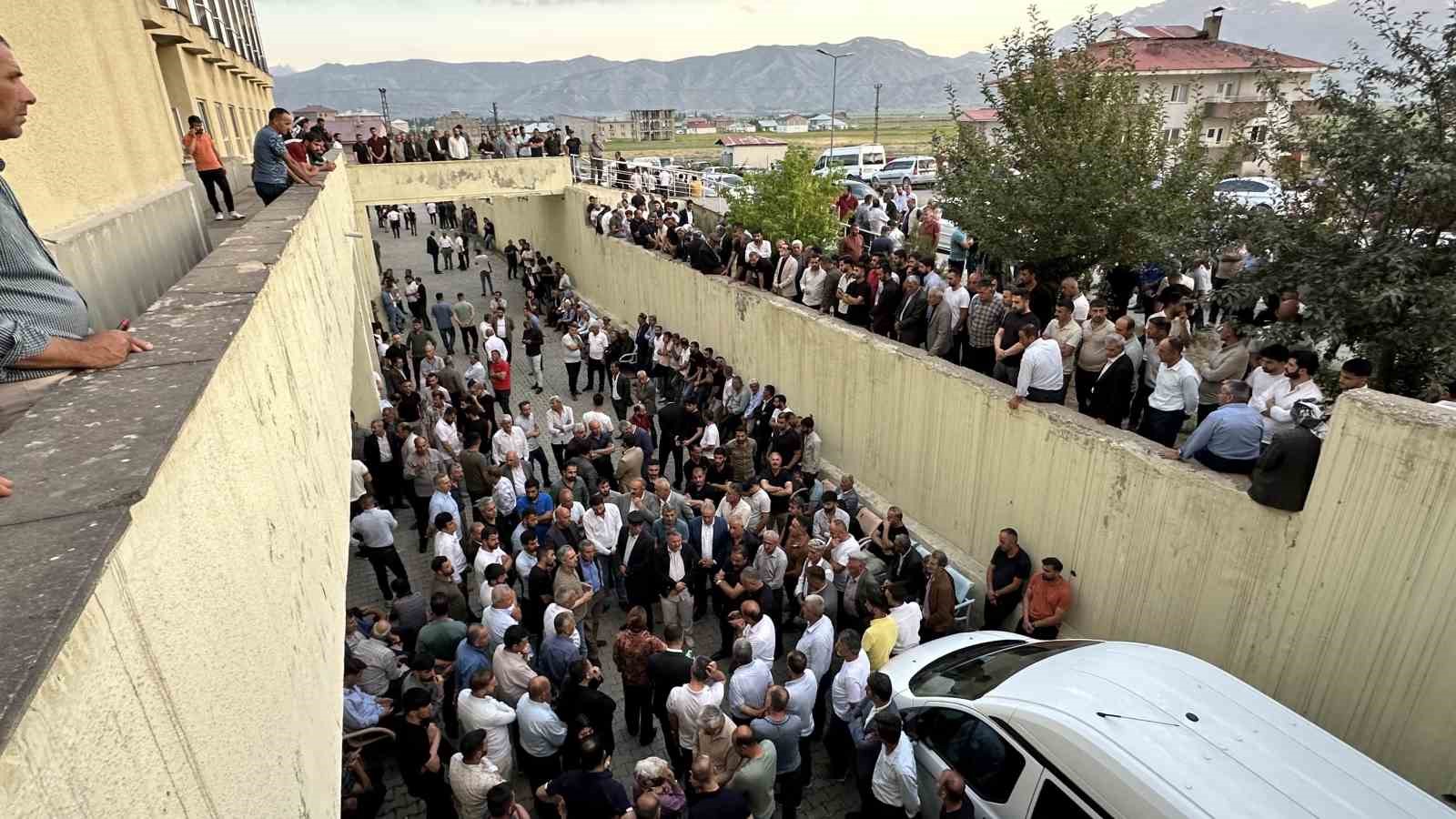 YÜTSO Meclis Odası Başkanı Sevi’nin cenazesi otopsi için Hakkari’ye gönderildi
