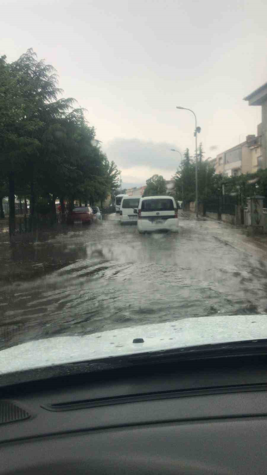 Bozüyük’te metrekareye 23 litre yağış düştü
