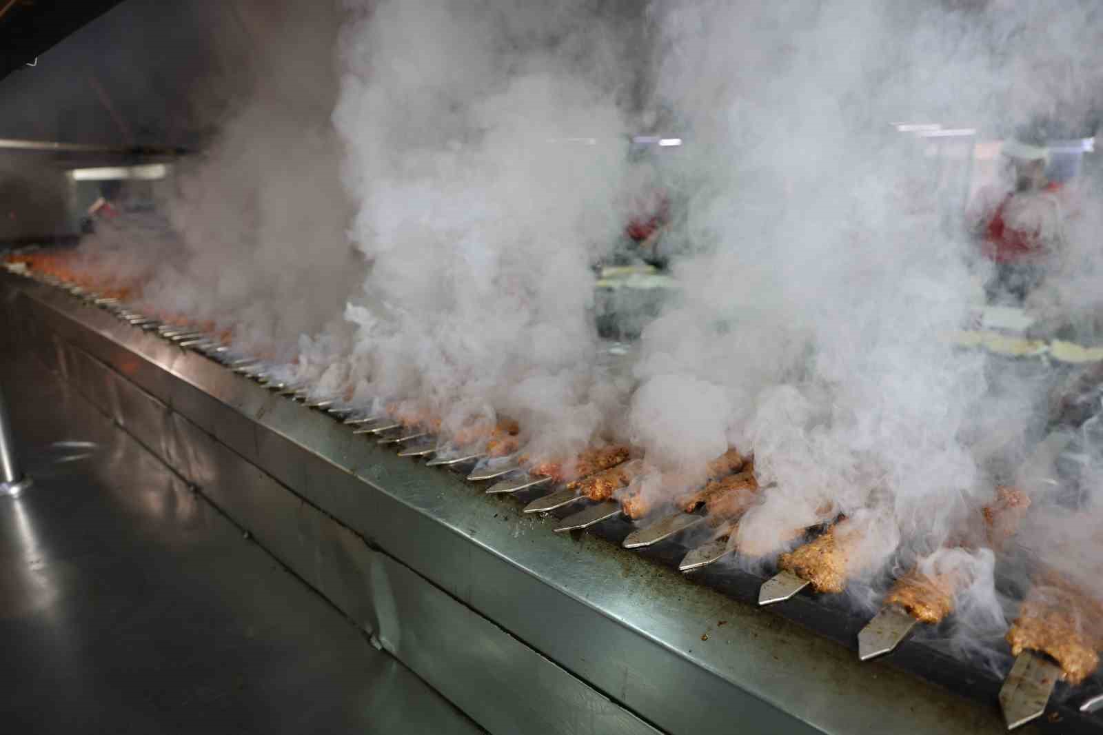 ’Dünya Kebap Günü’nde kebap izdihamı
