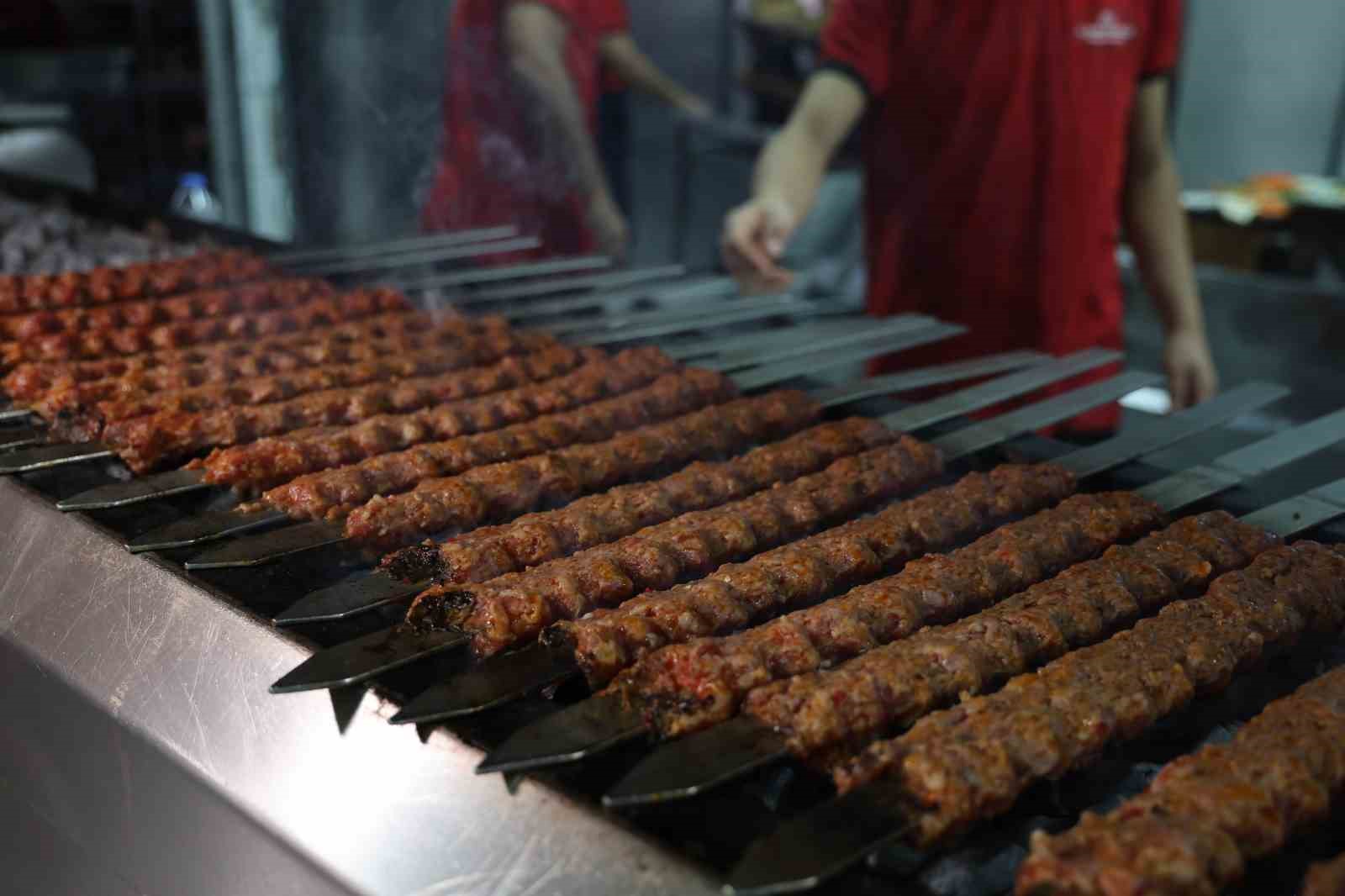 ’Dünya Kebap Günü’nde kebap izdihamı
