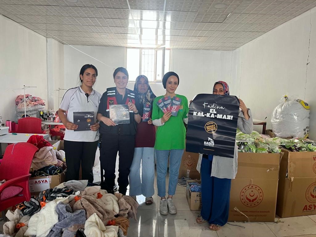 Gaziantep’te jandarma KADES uygulamasını tanıttı
