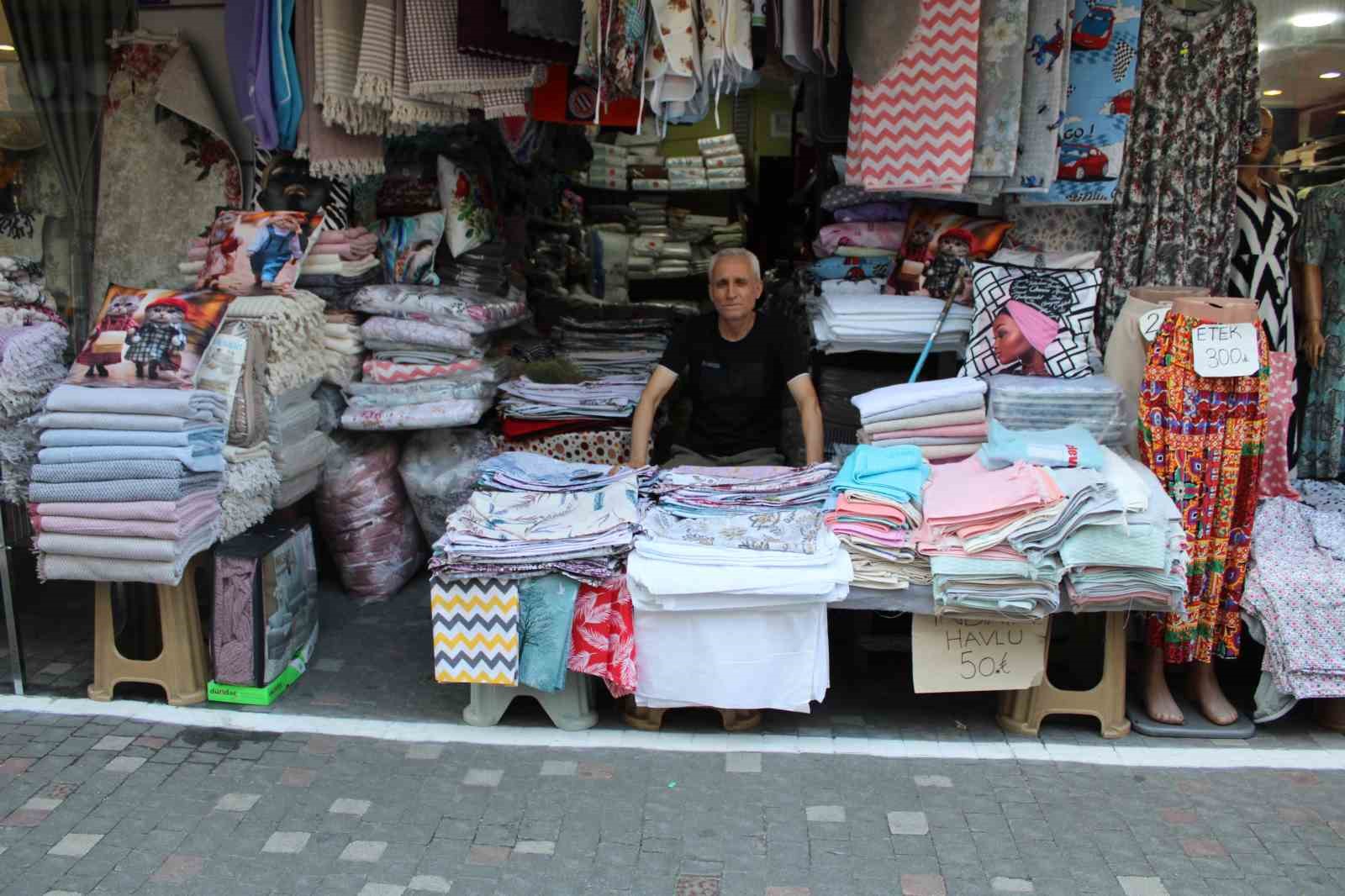 Sıfır işgaliye uygulaması kaldırıldı, esnafın yüzü güldü
