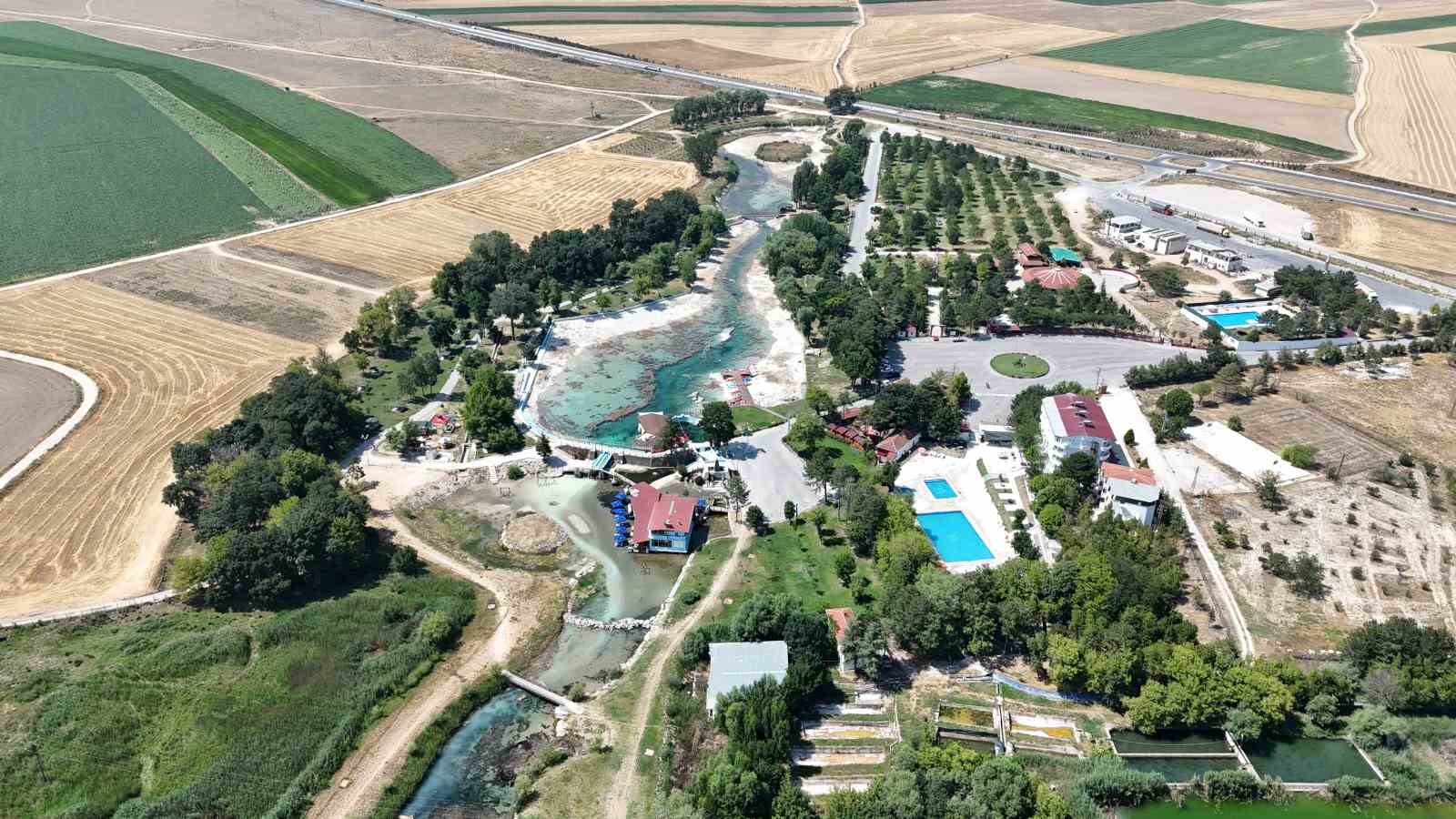 Sakarya Nehri’nin doğduğu Sakaryabaşı’nda sular çekildi
