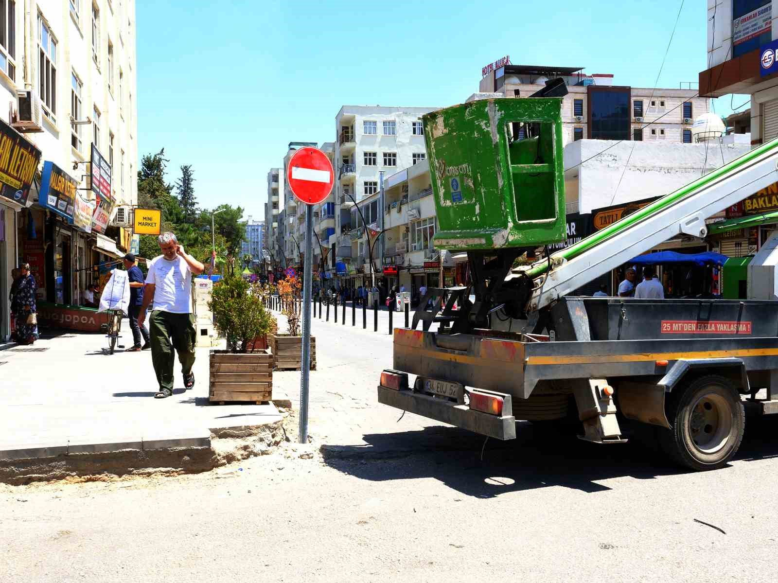 Mardin Büyükşehir Belediyesi, esnafın elektriğini kesti
