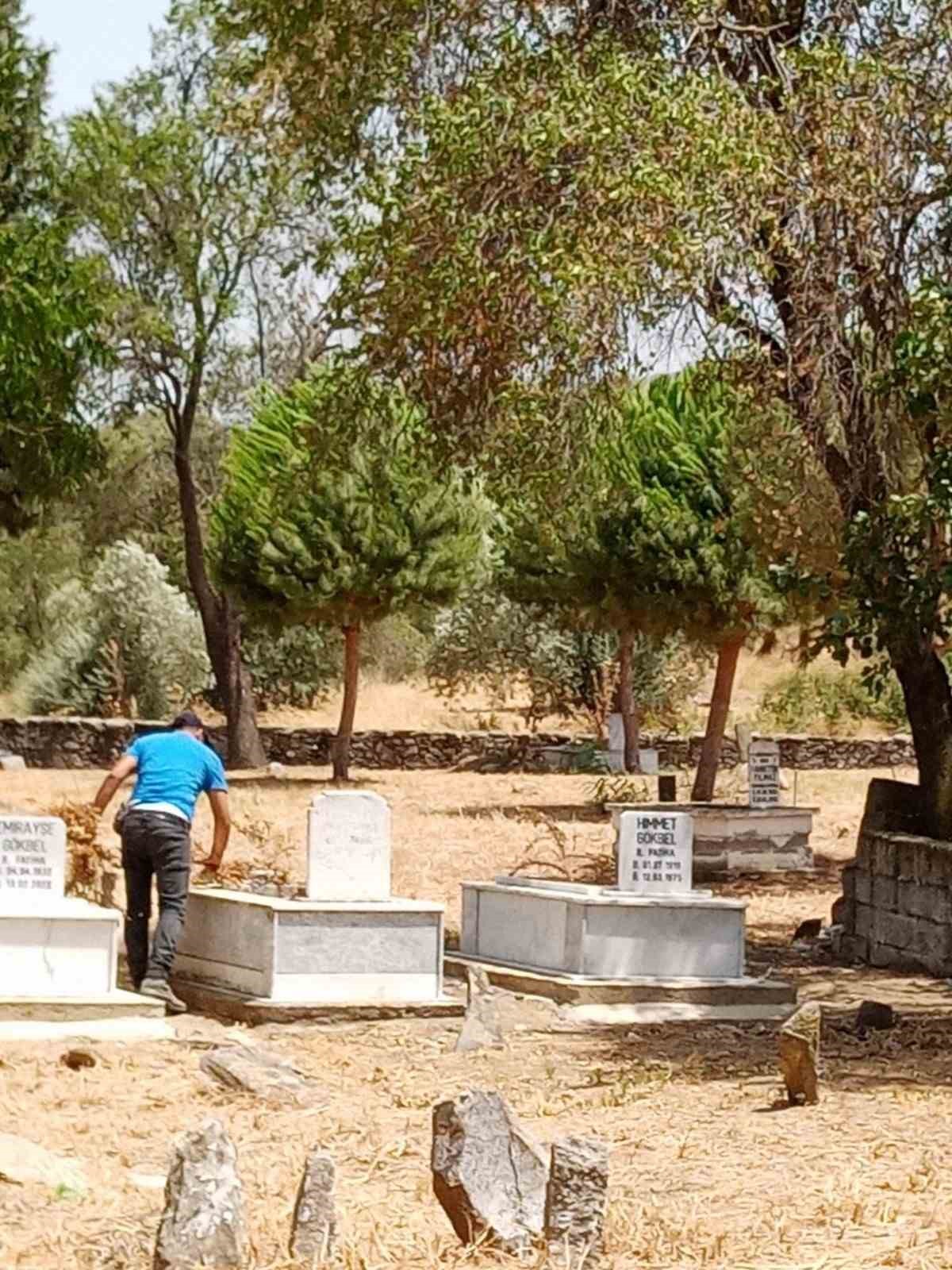 Efeler Belediyesi mezarlıklarda bakım ve temizlik çalışmalarını sürdürüyor
