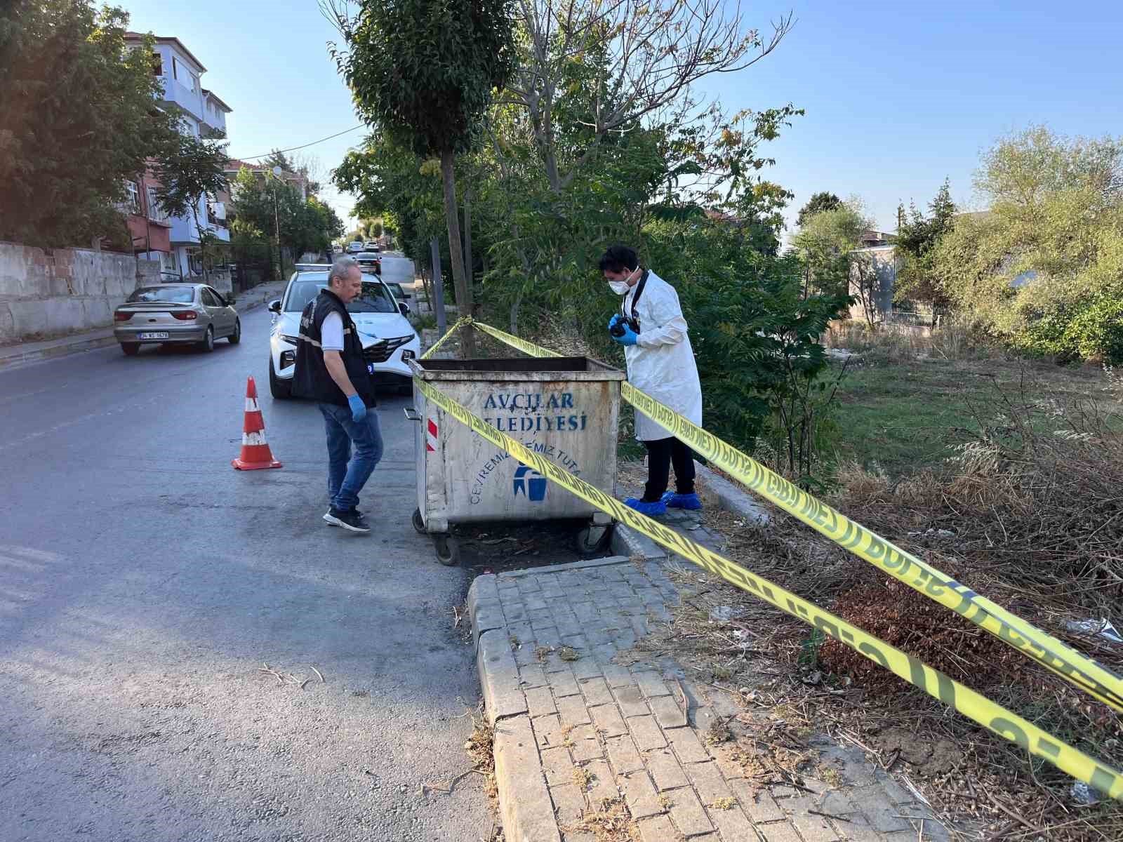 Avcılar’da çöp konteynerinde yeni doğmuş bebek bulundu
