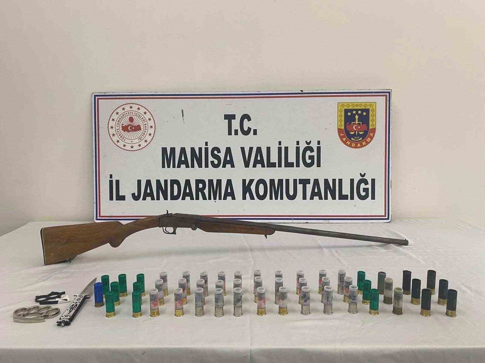 Manisa’da jandarmadan suç örgütüne operasyon: 7 gözaltı
