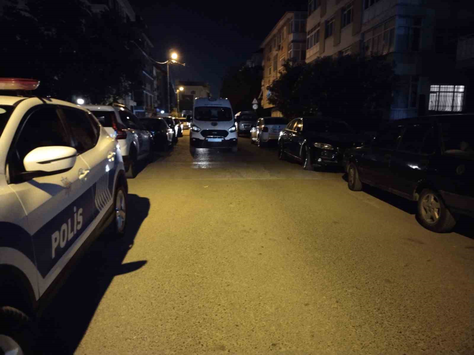 Maltepe’de gençlerin kavgasında silahlar konuştu: 3 yaralı
