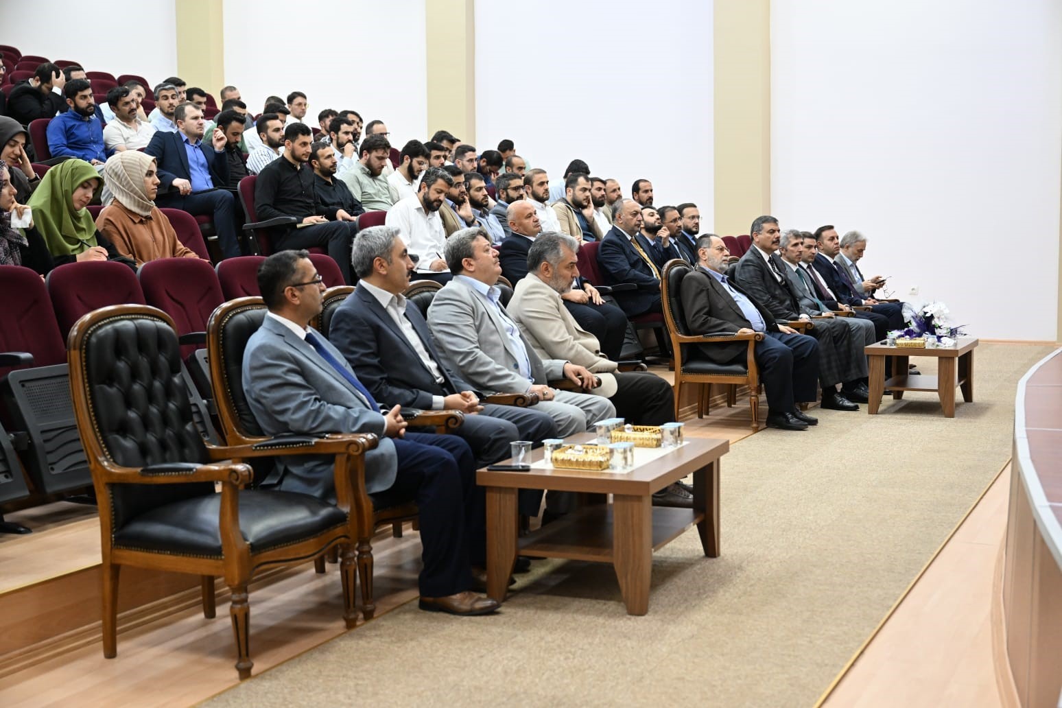 Erzurum’da “Helal Gıda ve Helal Beslenme” konferansı
