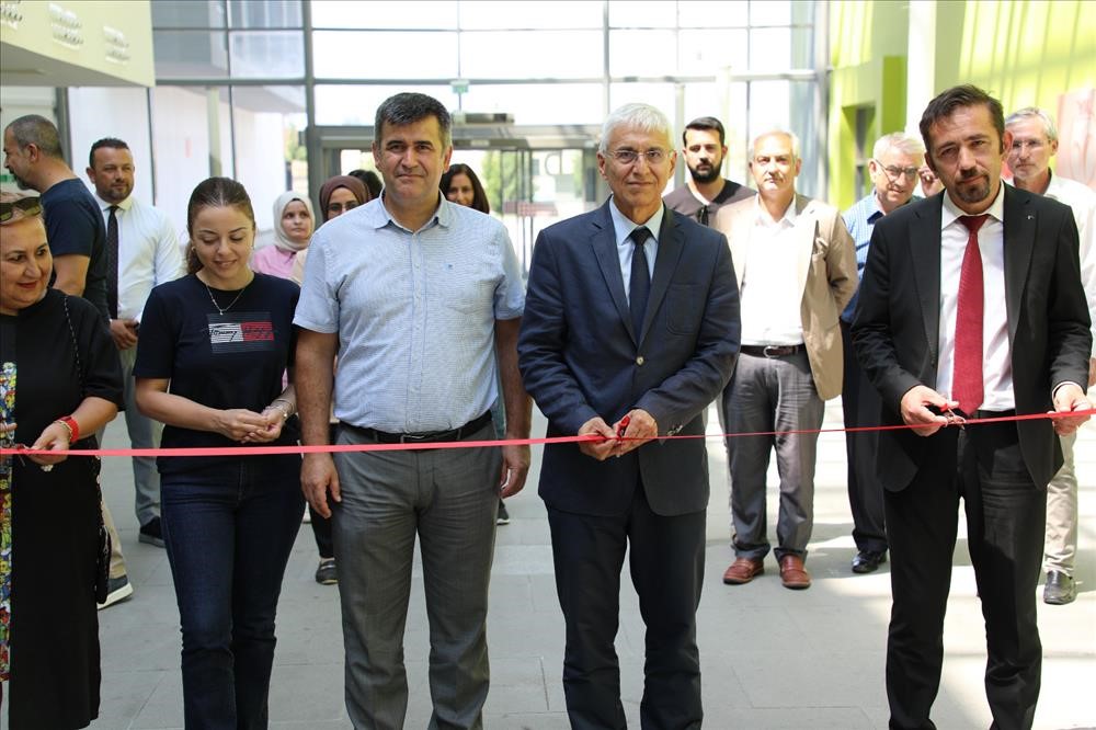 Eskişehir Teknik Üniversitesinde “15 Temmuz Demokrasi ve Milli Birlik Günü” Fotoğraf Sergisi açıldı
