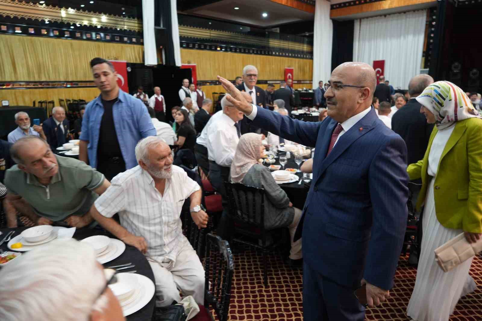 Vali Demirtaş, gaziler ve şehit yakınlarıyla bir araya geldi
