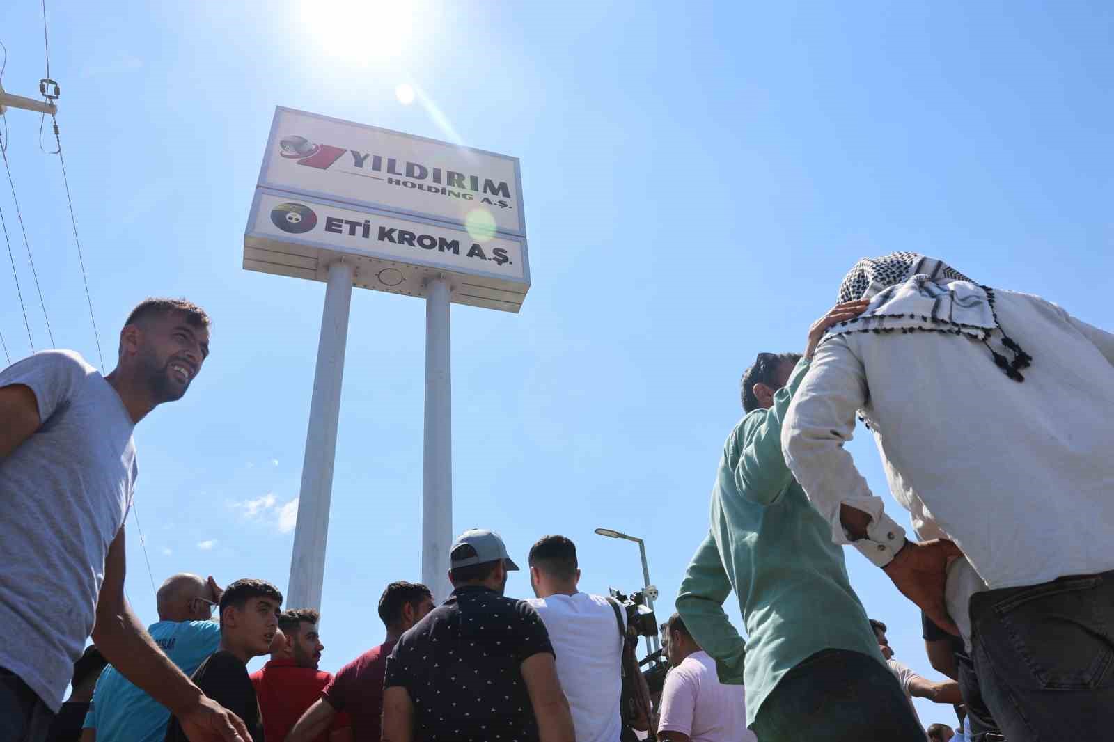 AK Parti heyetinden grevde olan işçilere destek
