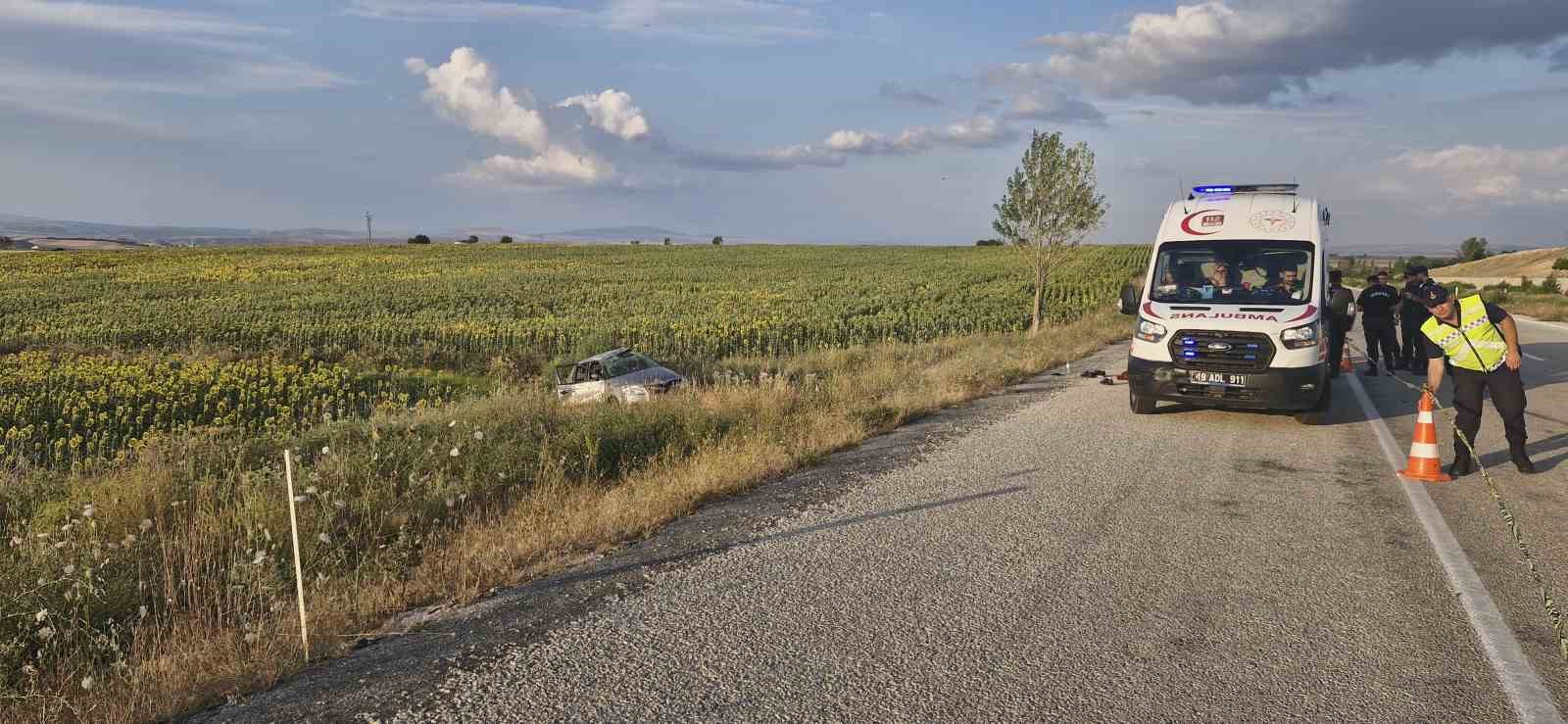 Çorum’da takla atan otomobil tarlaya uçtu: 2 ölü, 2 yaralı
