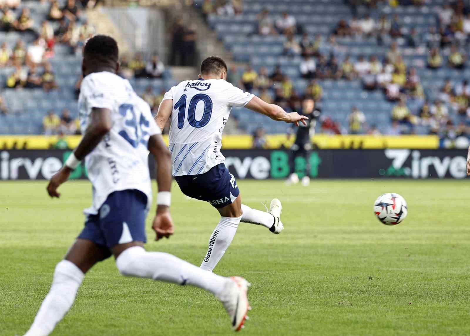 Hazırlık maçı: Fenerbahçe: 4 - Strasbourg: 0
