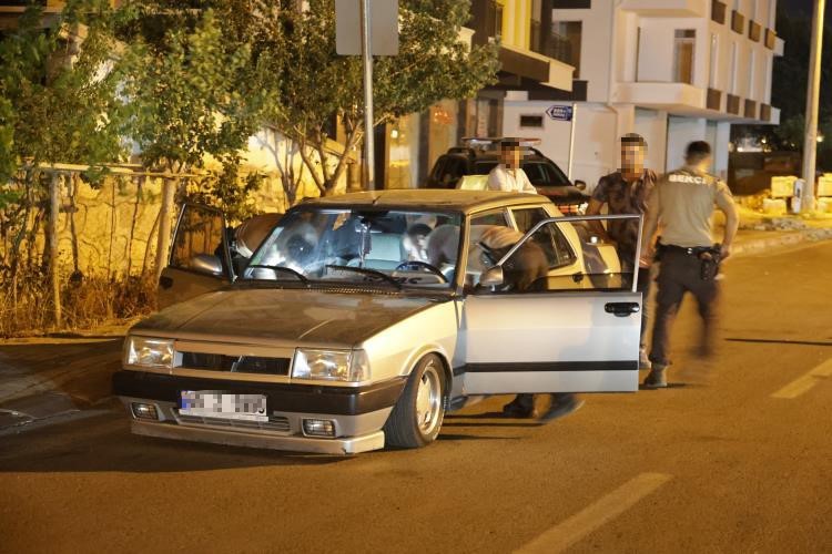 Aksaray’da polisin şok uygulamaları sürüyor
