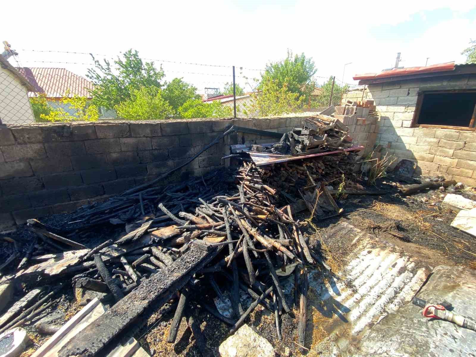 Müstakil evde çıkan yangın itfaiye tarafından söndürüldü
