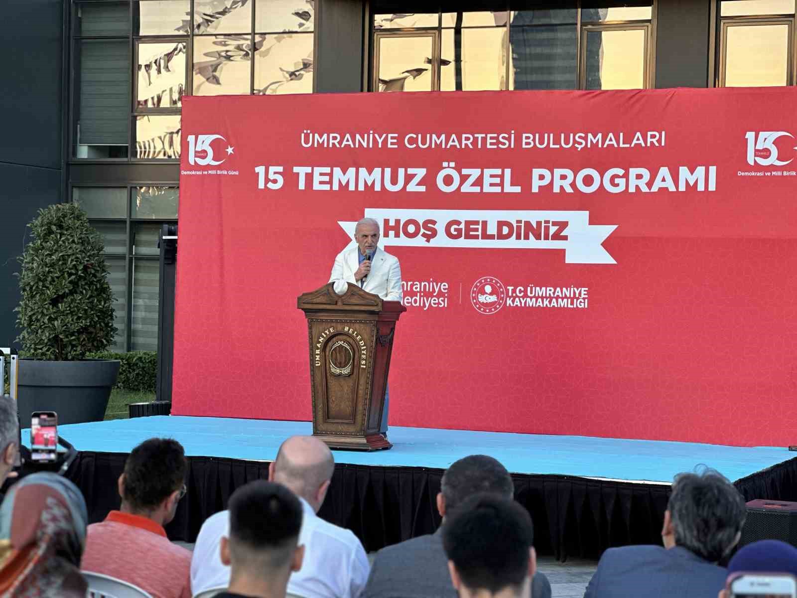 Ümraniye’de 15 Temmuz şehit ve gazileri için anma programı düzenledi
