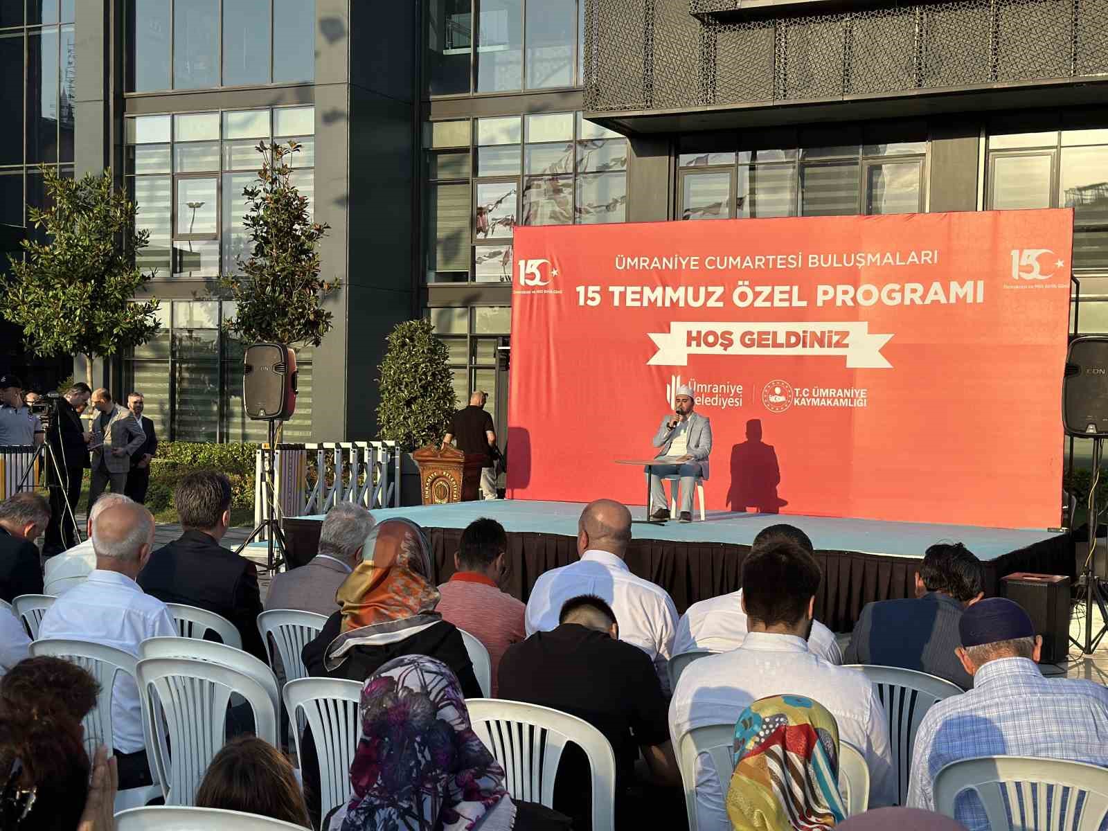 Ümraniye’de 15 Temmuz şehit ve gazileri için anma programı düzenledi
