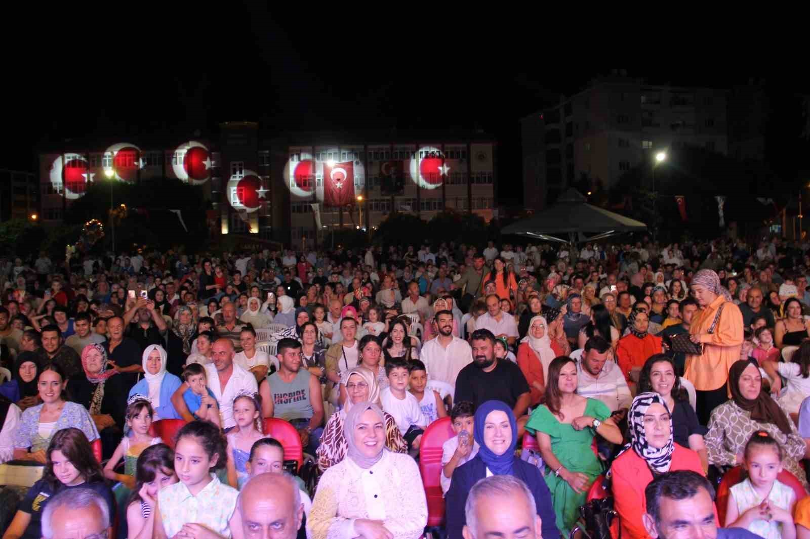 Bafra’da Balkan Gecesi’ne yoğun katılım
