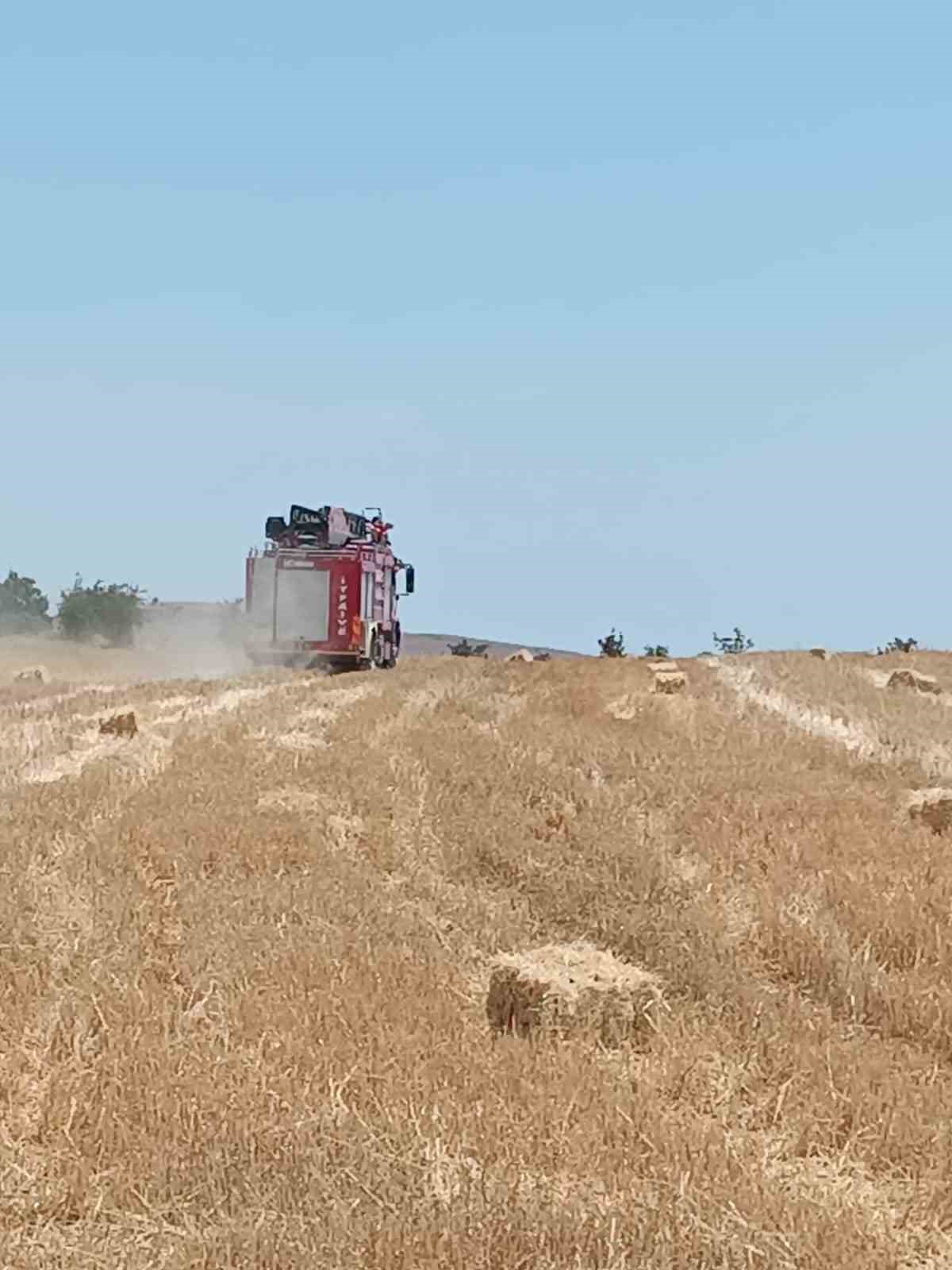 Tunceli’deki arazi yangını söndürüldü
