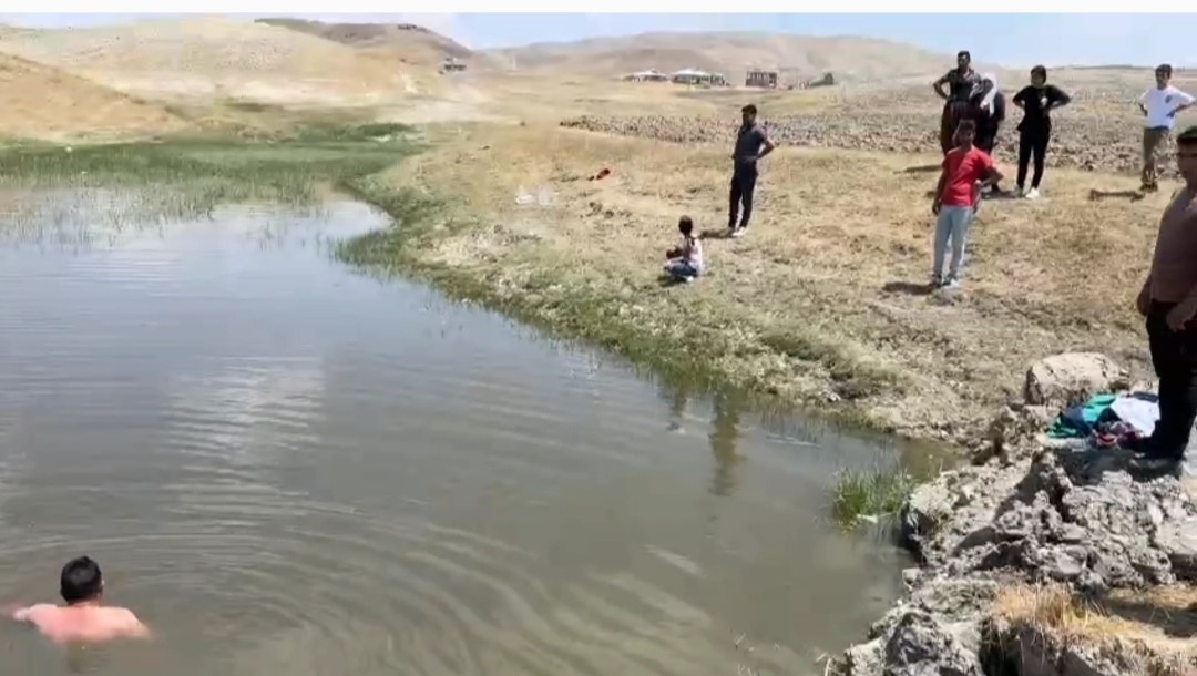 Van’da gölete giren çocuk boğuldu
