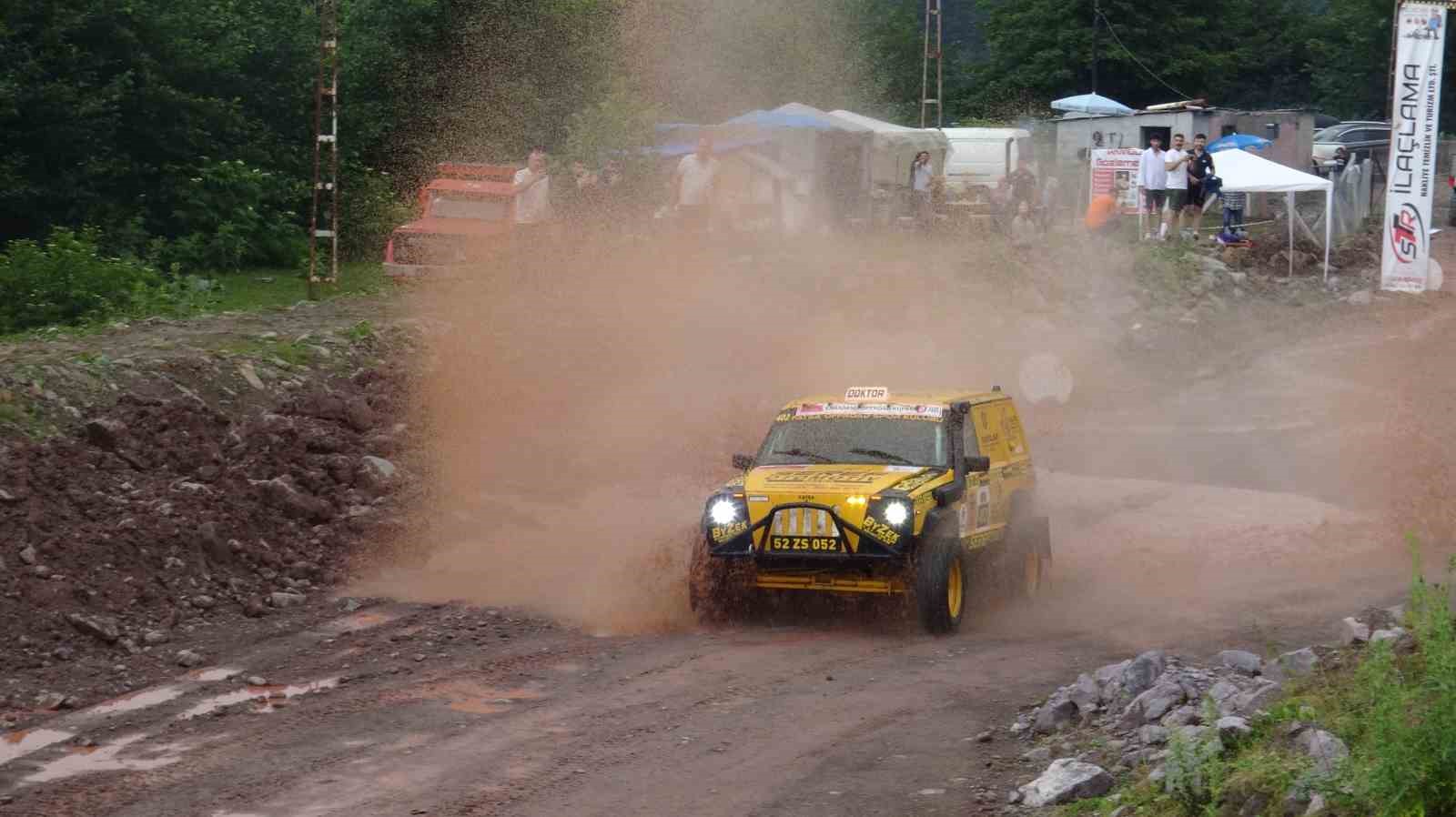 Karadeniz Offroad kupası ikinci yarışları Artvin’de düzenledi
