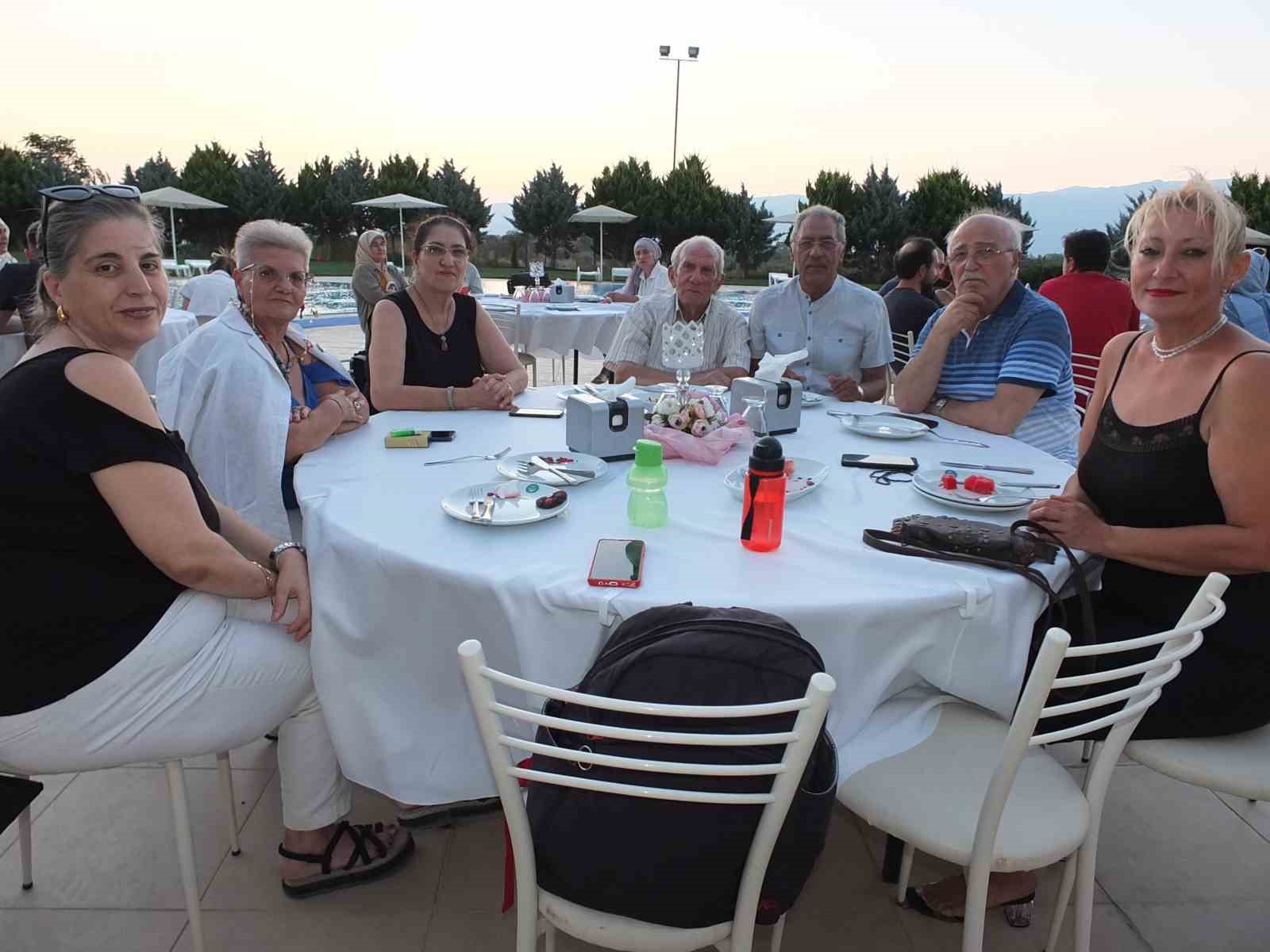 Balıkesir’de sazlı sözlü Elazığlılar Gecesi düzenlendi
