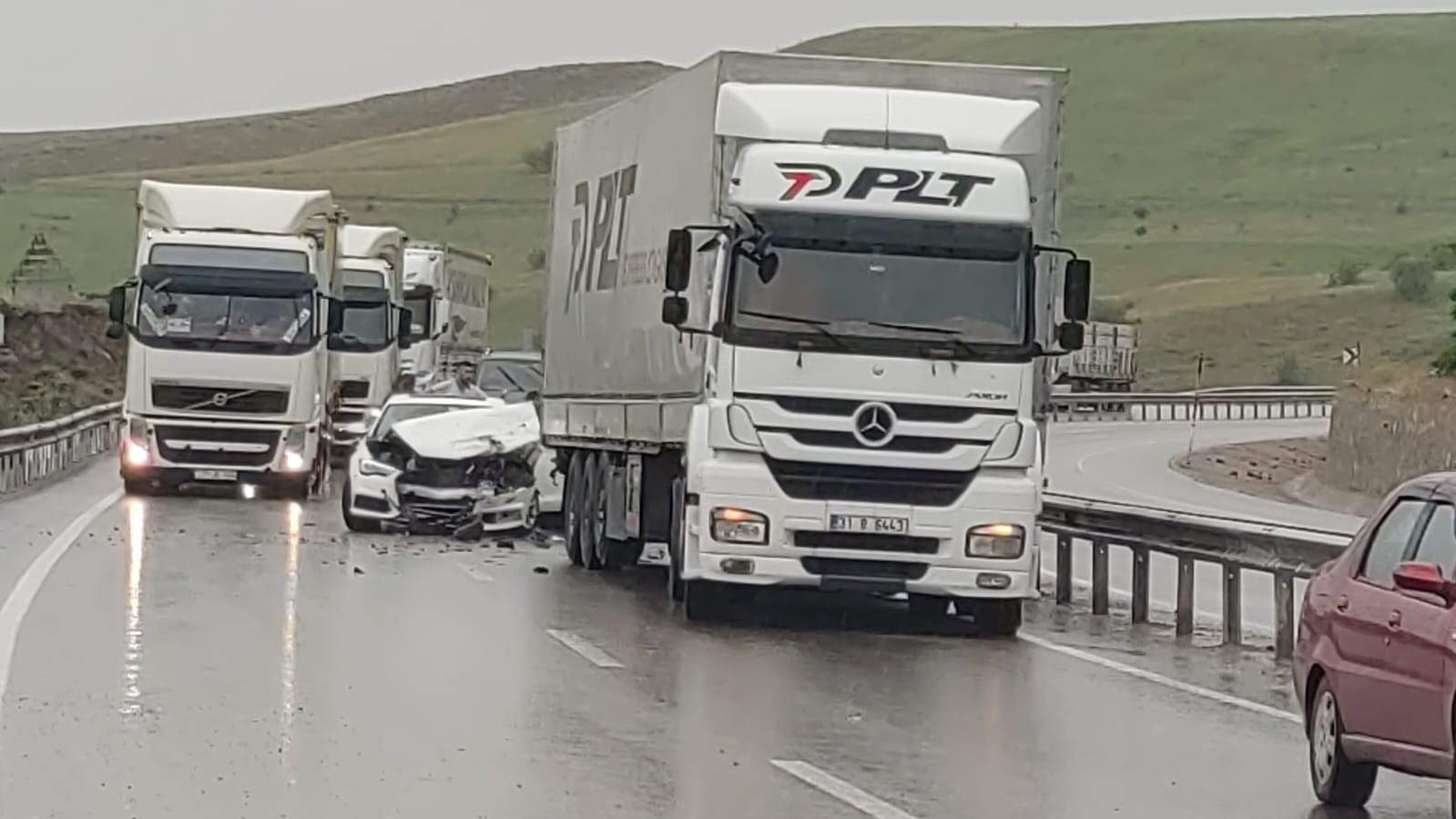 Erzurum’da zincirleme trafik kazası: 10 yaralı
