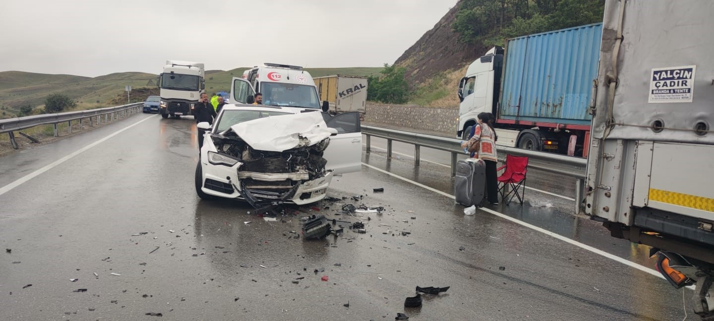 Erzurum’da zincirleme trafik kazası: 10 yaralı
