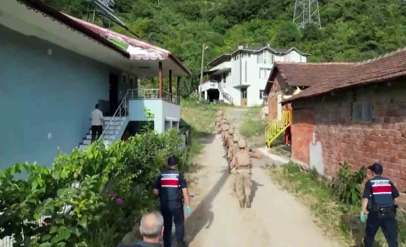 Sakarya’da jandarmadan uyuşturucuya geçit yok
