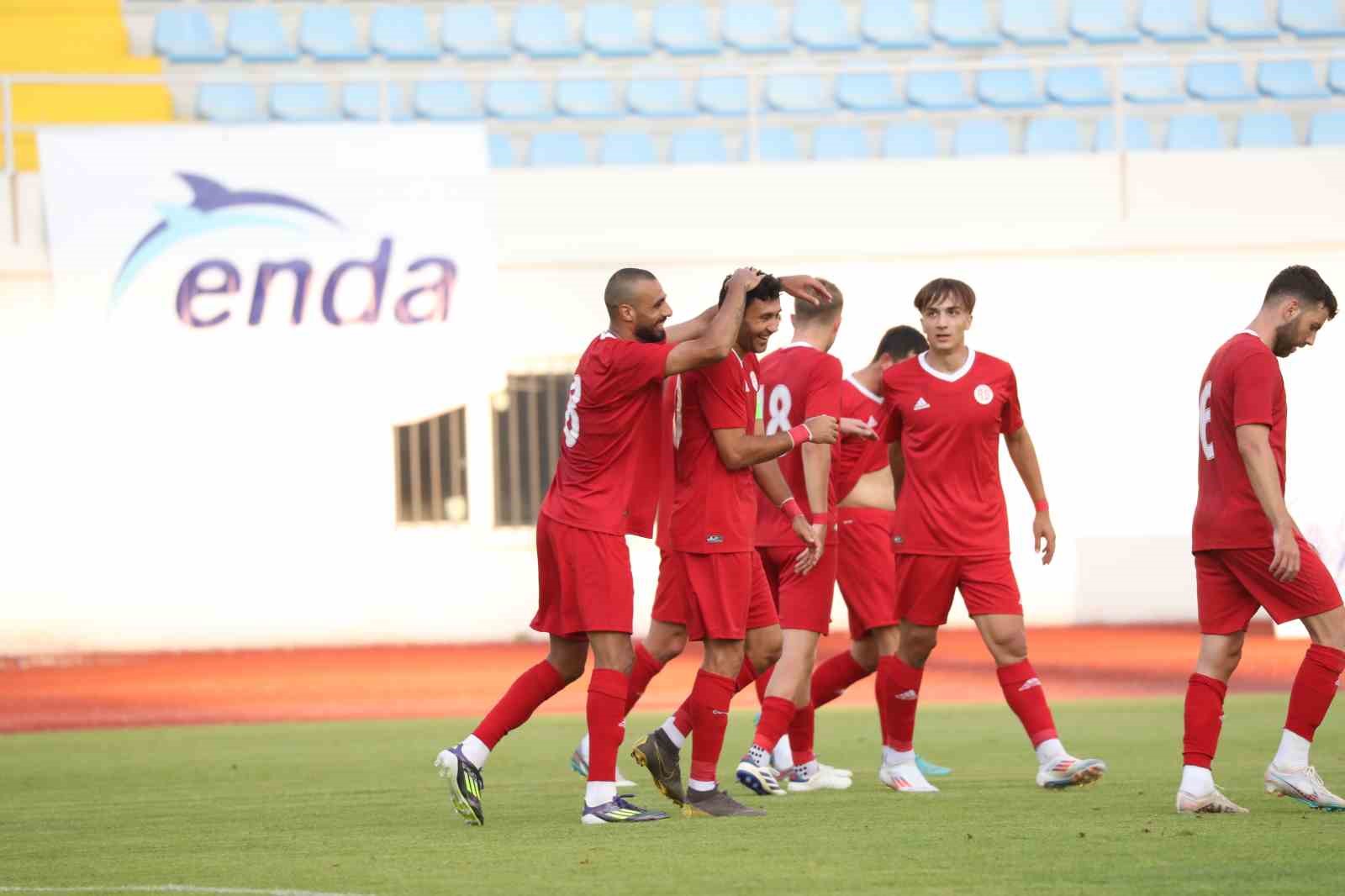 Hazırlık maçı: Antalyaspor: 2 - Akron Togliatti: 3
